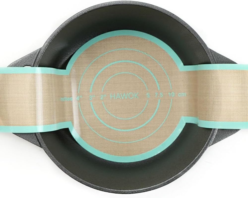 HAWOK Cast Iron Pre-seasoned Mini Dutch oven Dia. 18 cm/7 inch 1.5 Quart with Silicone Bread Sling Black - Image 6